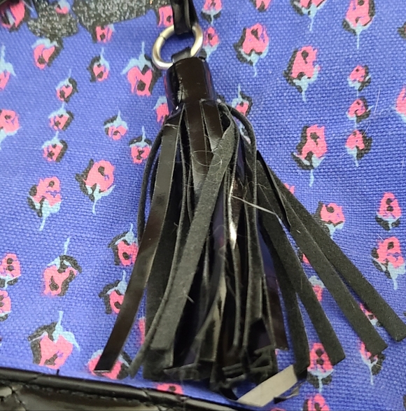 Betseyville by Betsey Johnson Blue Floral Quilted Tote Bag with Chain Straps - Picture 5 of 10